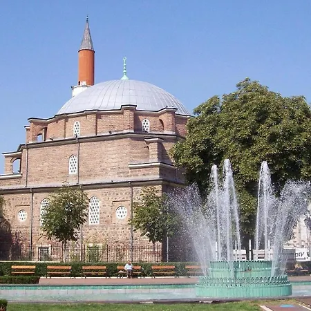 Artistic Flat In Center For Business&pleasure Trips