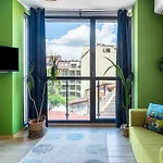 Artistic Flat In Center For Business&pleasure Trips *